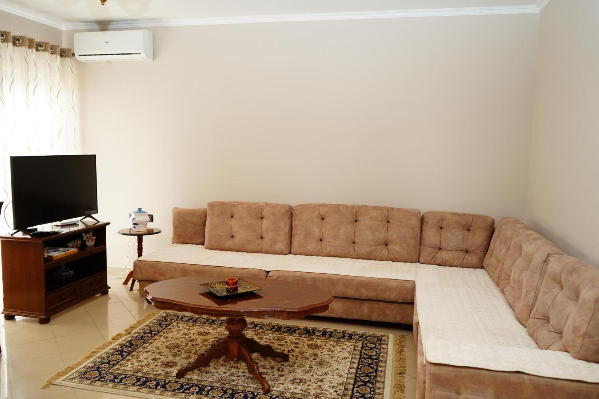 New Bazaar Bliss Apartment Tirana Exterior foto