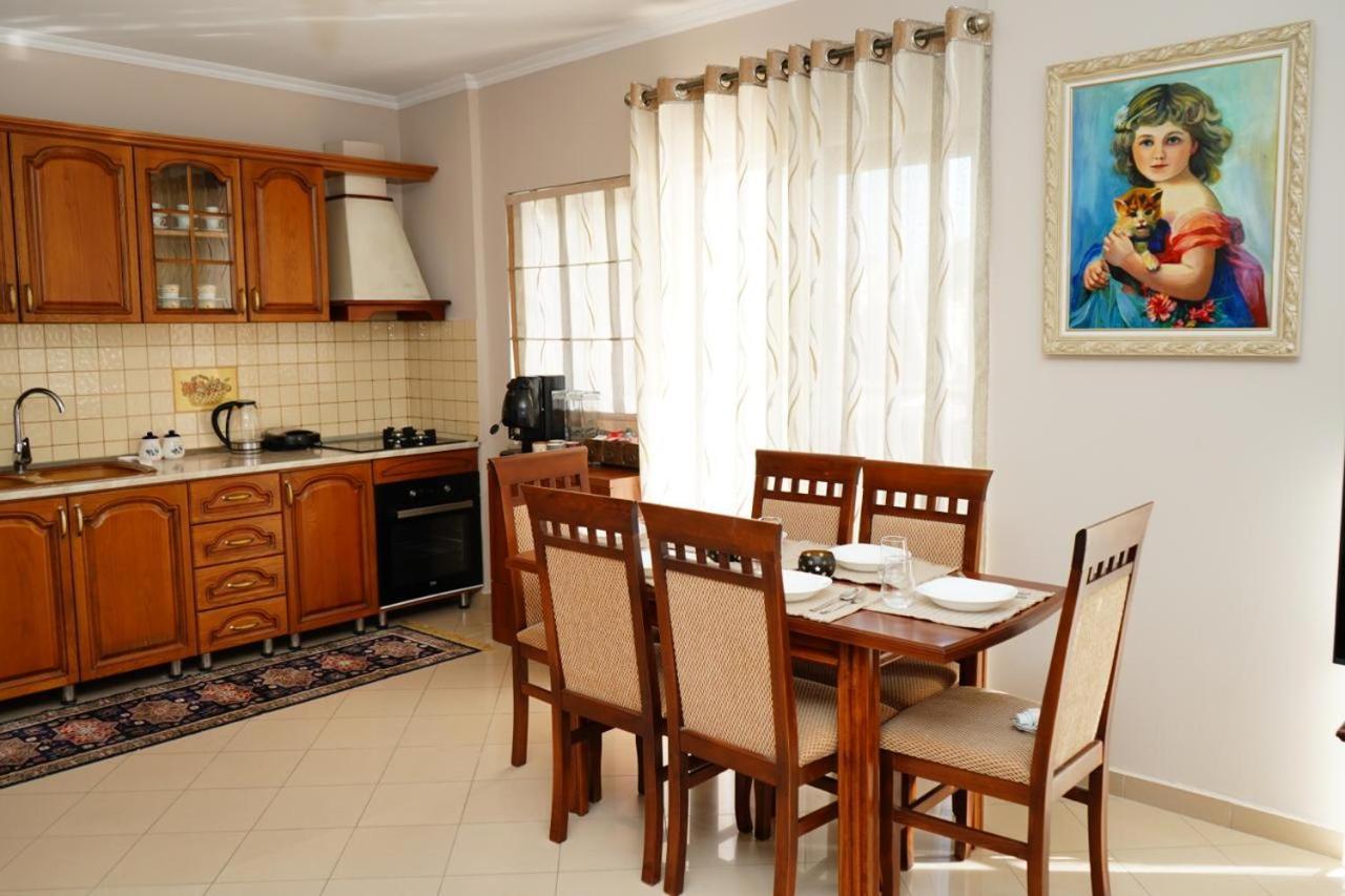 New Bazaar Bliss Apartment Tirana Exterior foto
