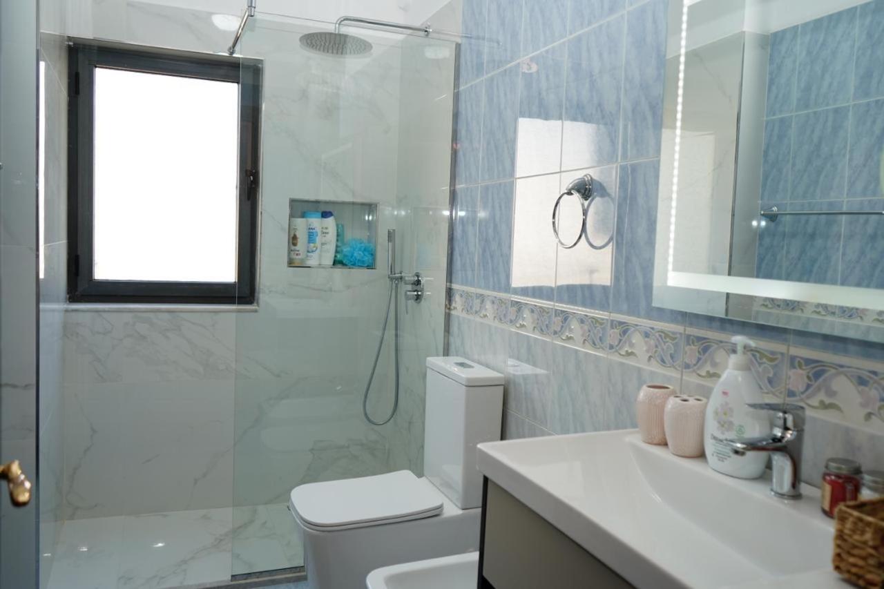 New Bazaar Bliss Apartment Tirana Exterior foto